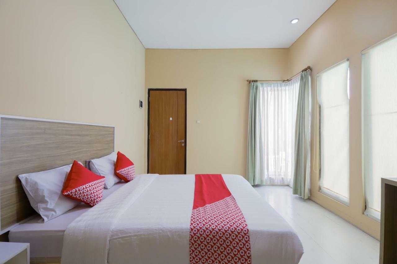 Oyo 968 Tirthankara Residence Jakarta Exterior photo