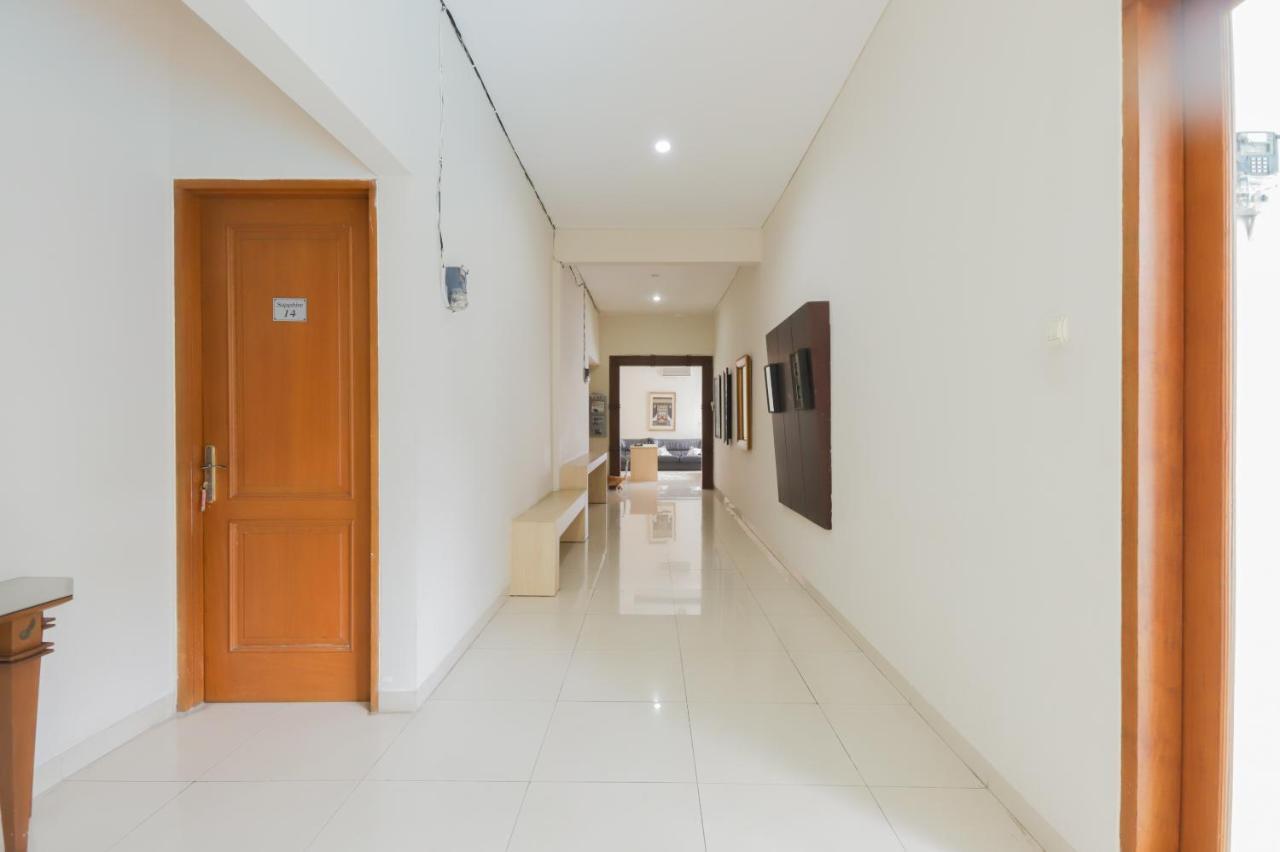 Oyo 968 Tirthankara Residence Jakarta Exterior photo